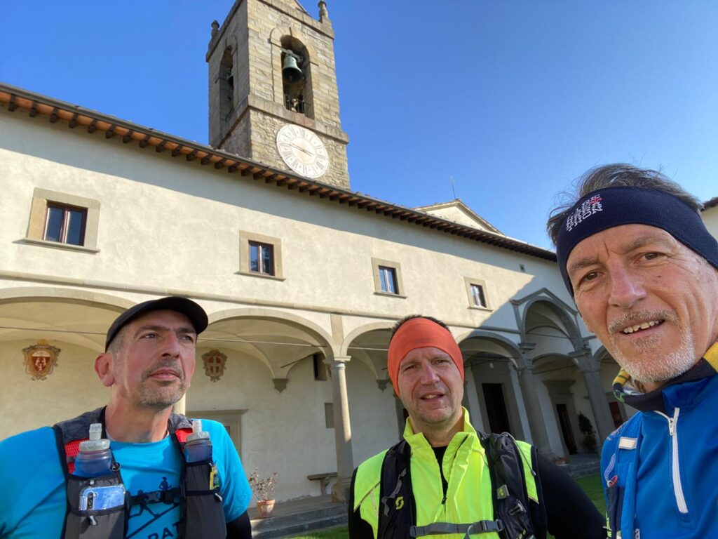 Selfie nel cortile del santuario